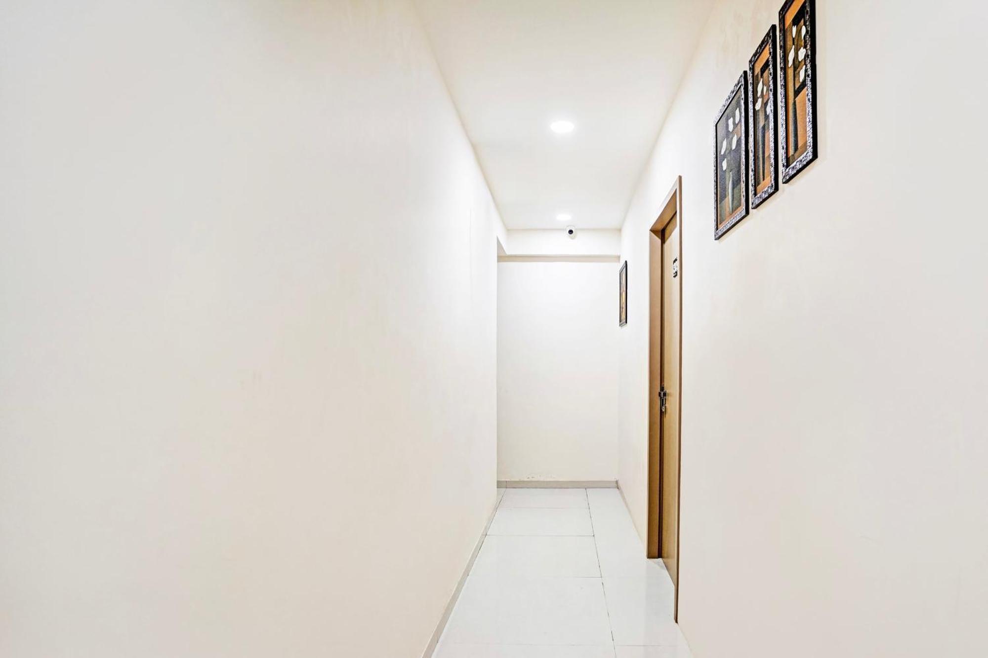 Super Collection O Vesu Surat Formerly Hotel Signature Luaran gambar