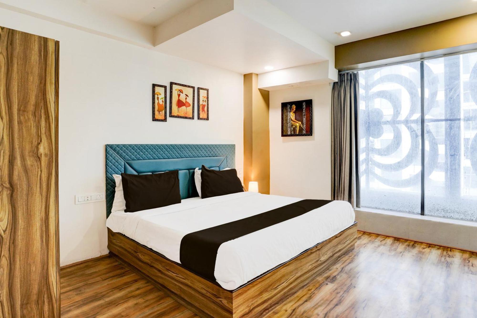 Super Collection O Vesu Surat Formerly Hotel Signature Luaran gambar